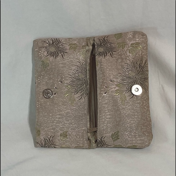 Vintage 2000s Floral Clutch Wallet NWOT - Picture 5 of 10